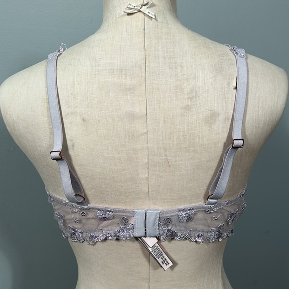 Body by Victoria Shimmer Floral Bralette Purple size L G B85 Victoria’ s Secret - Picture 6 of 10